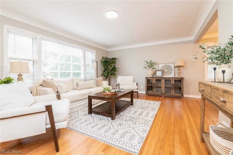 23100 Groveland Road, Beachwood, OH - Photo 3