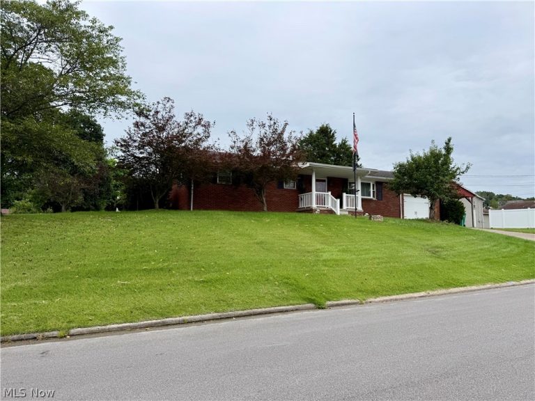 2509 Nash Street, Parkersburg, WV - Photo 2