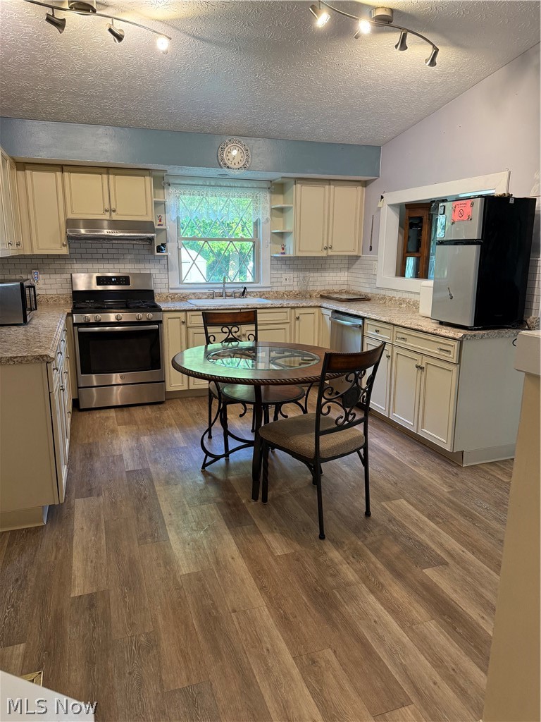 1977 Massillon Road, Akron, OH - Photo 3