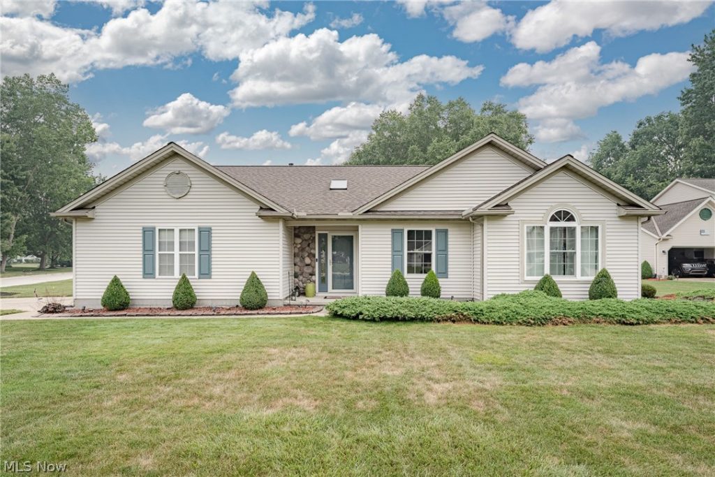 336 Middlefield Court, Painesville, OH