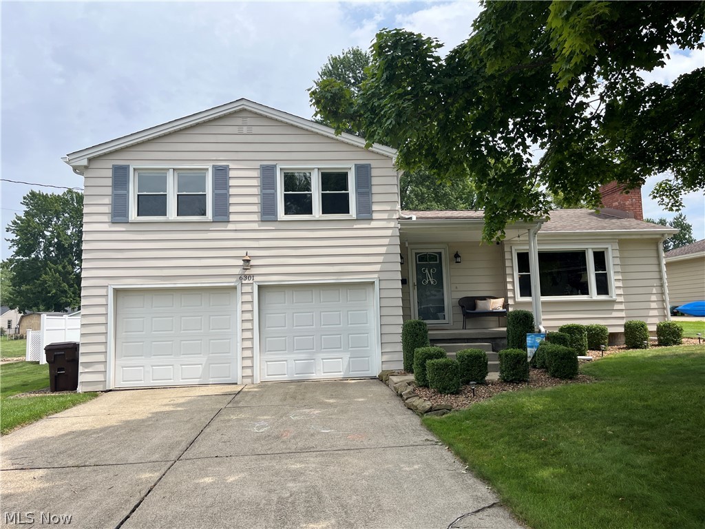 6301 Apache Lane, Poland, OH
