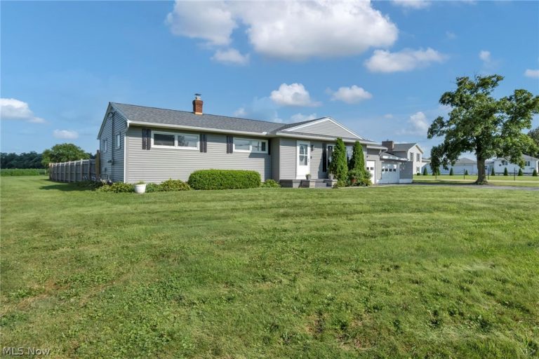 5208 Hayes Avenue, Sandusky, OH - Photo 3
