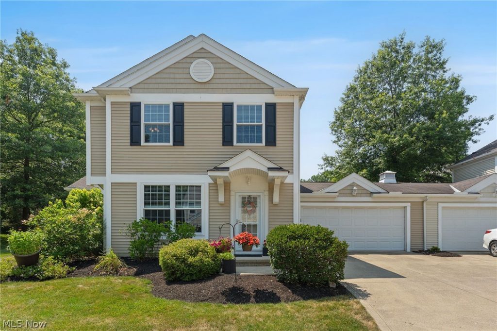 26810 Village Lane, Olmsted Falls, OH