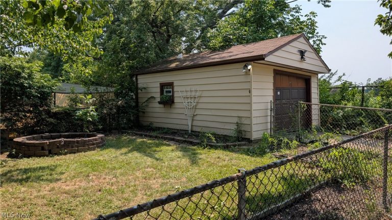 4164 50th Street, Cleveland, OH - Photo 2