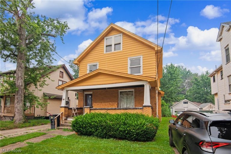 416 Laird Avenue, Warren, OH - Photo 2