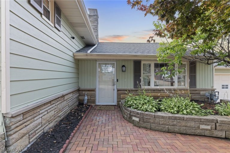 10109 Hoose Road, Mentor, OH - Photo 3