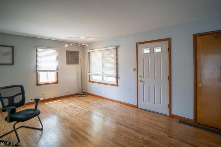 1853 Evergreen Avenue, Akron, OH - Photo 3