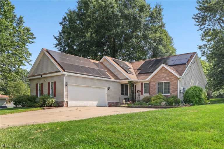 1720 Northview Avenue, Alliance, OH - Photo 2