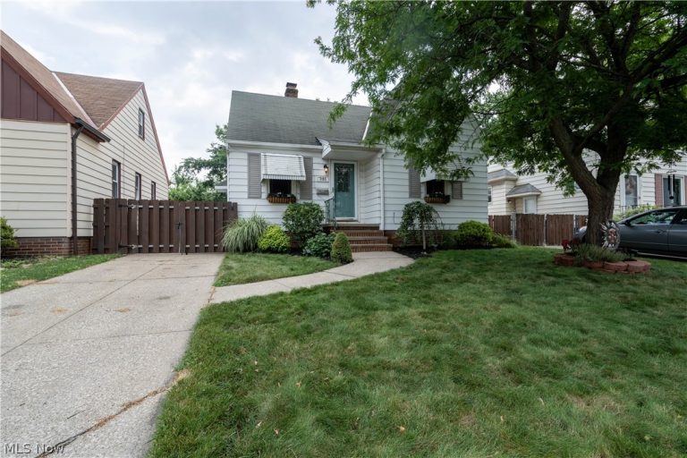 3193 139th Street, Cleveland, OH - Photo 2