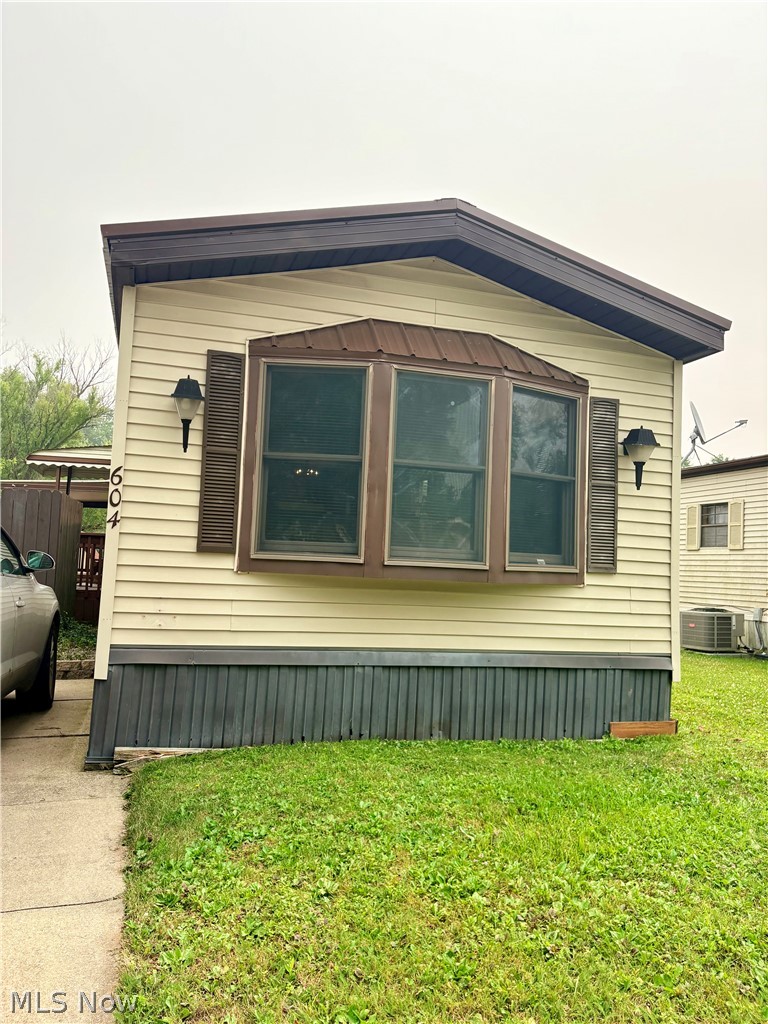 604 Sugar Pines Drive, Warren, OH, 44481