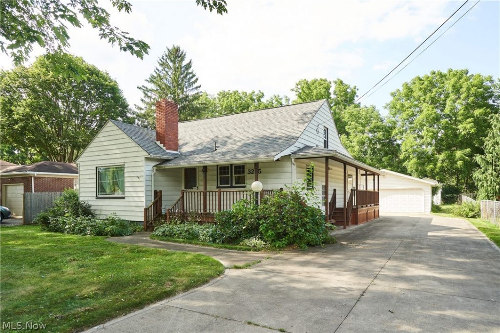3295 Tisen Road, Akron, OH