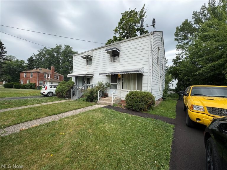 24951 Treadwell, Euclid, OH - Photo 2