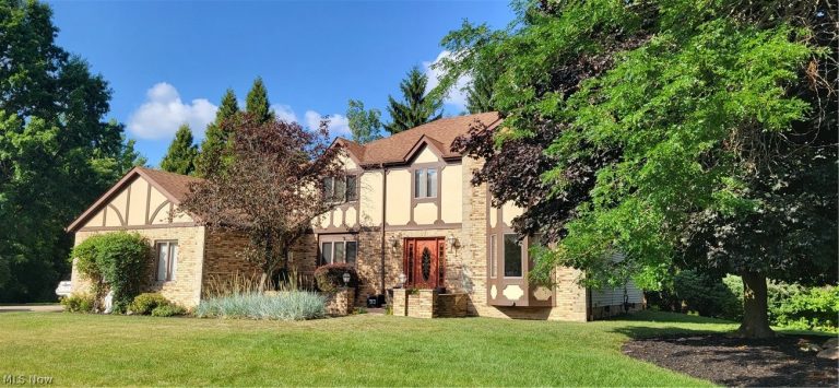 4822 Sweetwater Drive, Brecksville, OH, 44141