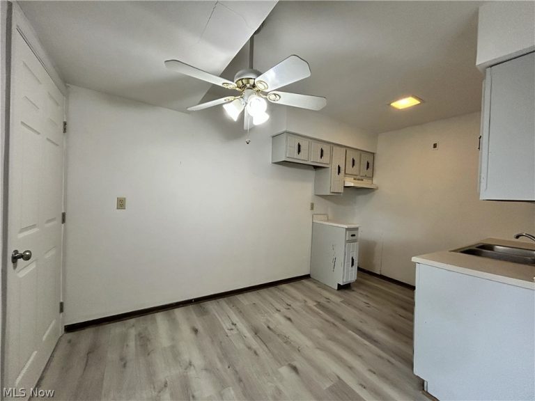 94 View Street #9, Weirton, WV - Photo 4