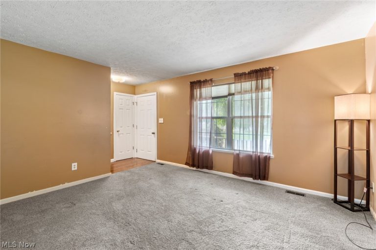 2483 Clara Street, Cuyahoga Falls, OH - Photo 5