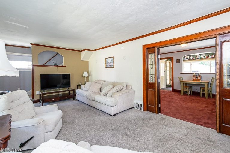 10709 Saint Mark Avenue, Cleveland, OH - Photo 5