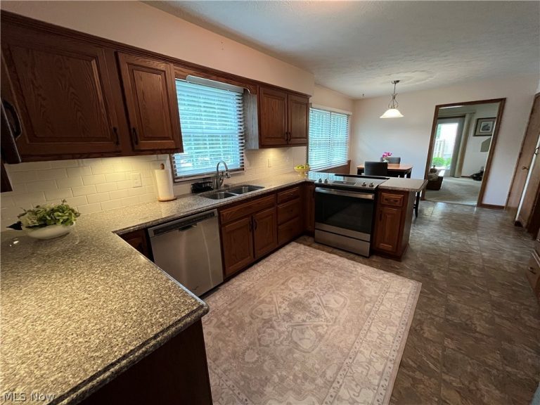 299 Pheasant Run, Wadsworth, OH - Photo 8