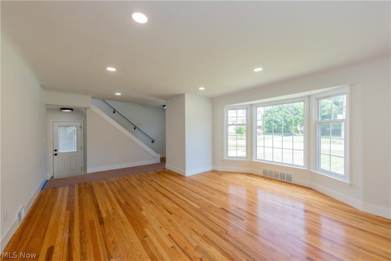 17606 Chagrin Boulevard, Shaker Heights, OH - Photo 6