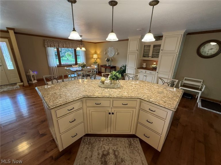 410 Stratton Avenue, New Philadelphia, OH - Photo 8