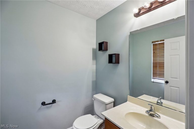 5028 Dayflower Drive, Tipp City, OH - Photo 6