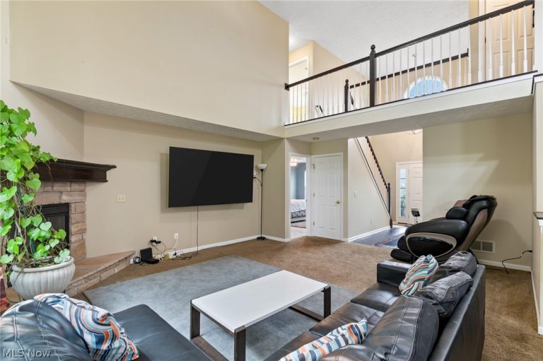 2693 Superior Drive, Uniontown, OH - Photo 5