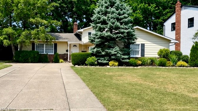 26888 Sweetbriar Drive, North Olmsted, OH