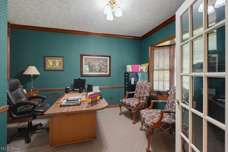 6460 Laura Lane, Solon, OH - Photo 5
