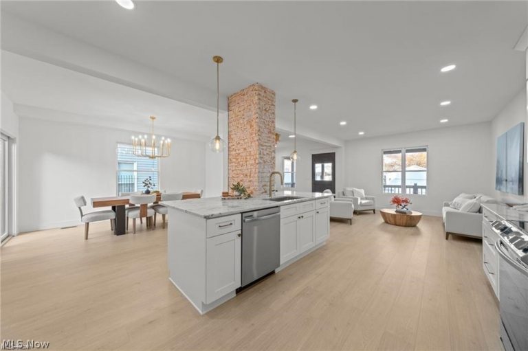 1422 77th Street, Cleveland, OH - Photo 5