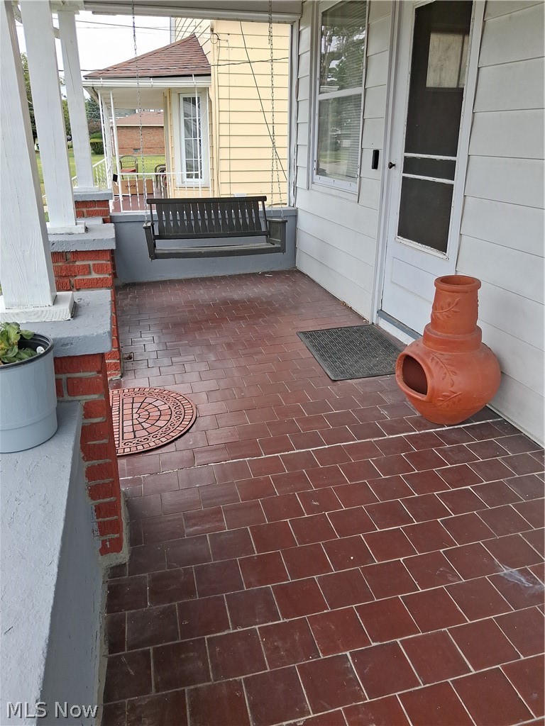 18658 Abby Avenue, Euclid, OH - Photo 2