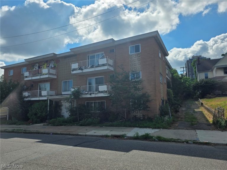 16004 Euclid Avenue, Cleveland, OH - Photo 3