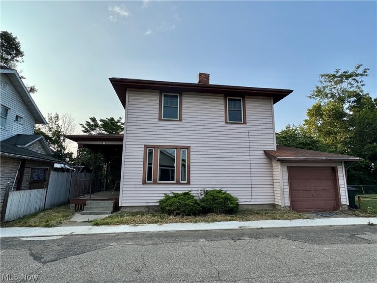 814 Grandview Avenue, Coshocton, OH, 43812