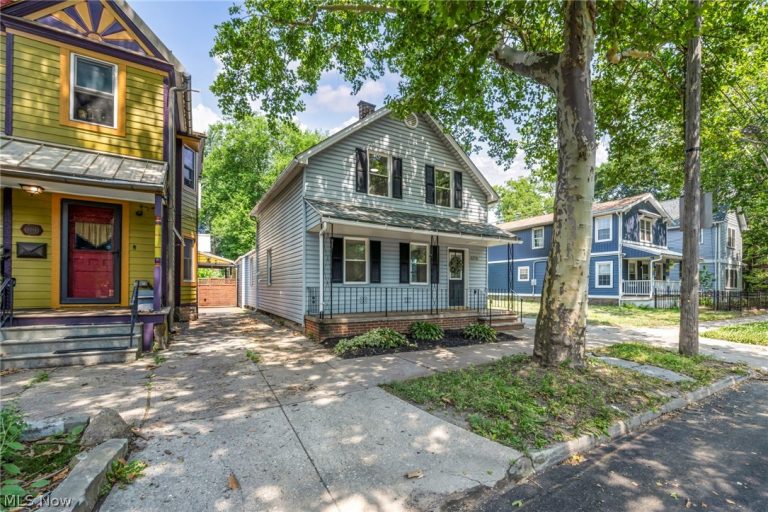 3210 Monroe Avenue, Cleveland, OH - Photo 3