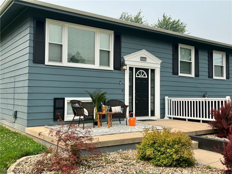 4626 Warwick Drive, Canfield, OH - Photo 4