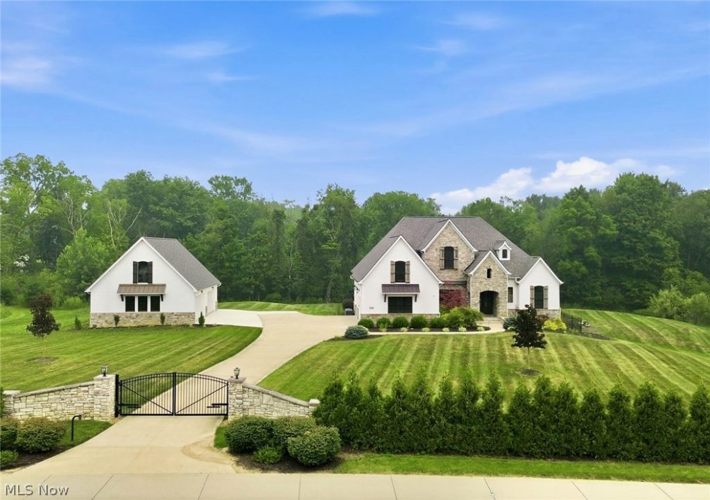 5623 Graven Way, Wadsworth, OH