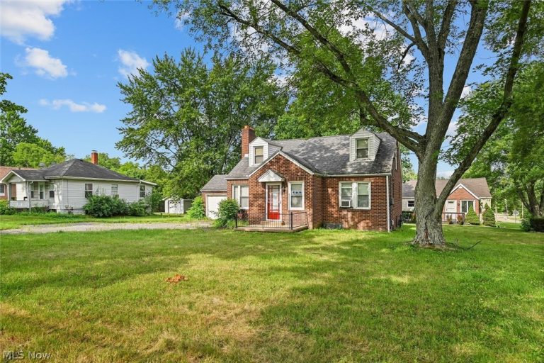 374 Niles Cortland Road, Warren, OH - Photo 3