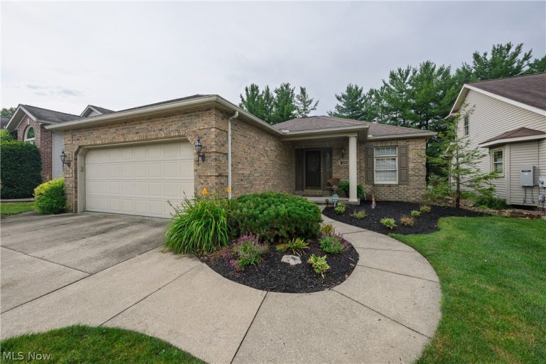 598 Saguaro Place, Barberton, OH - Photo 2