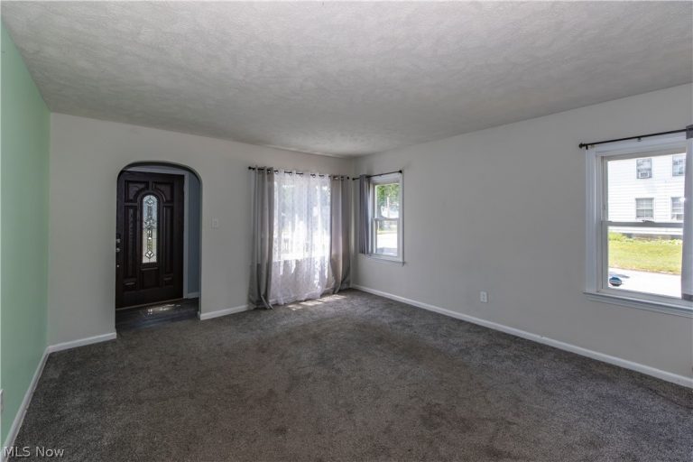33 Pierce Avenue, Cuyahoga Falls, OH - Photo 8