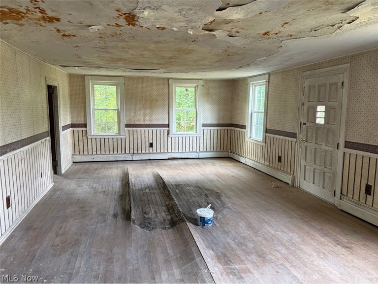 5116 Chillicothe Road, Chagrin Falls, OH - Photo 8
