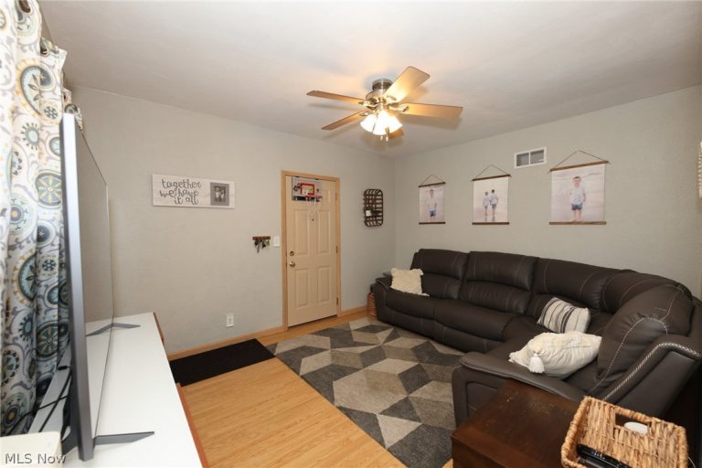 145 N 24th Street, Weirton, WV - Photo 6