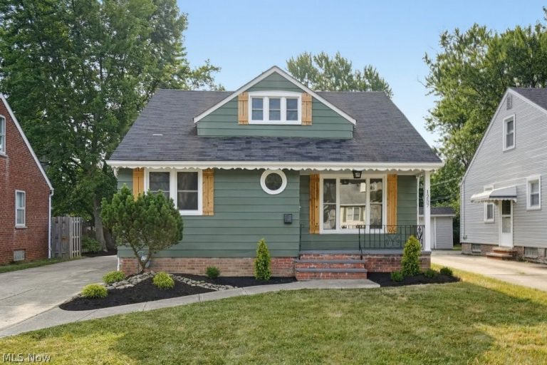 1257 Sunset Road, Mayfield Heights, OH - Photo 2