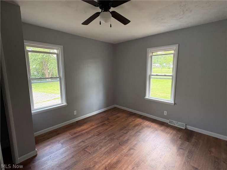 346 Plymouth Avenue, Girard, OH - Photo 6