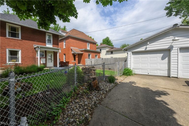 354 Fair Avenue, New Philadelphia, OH - Photo 5