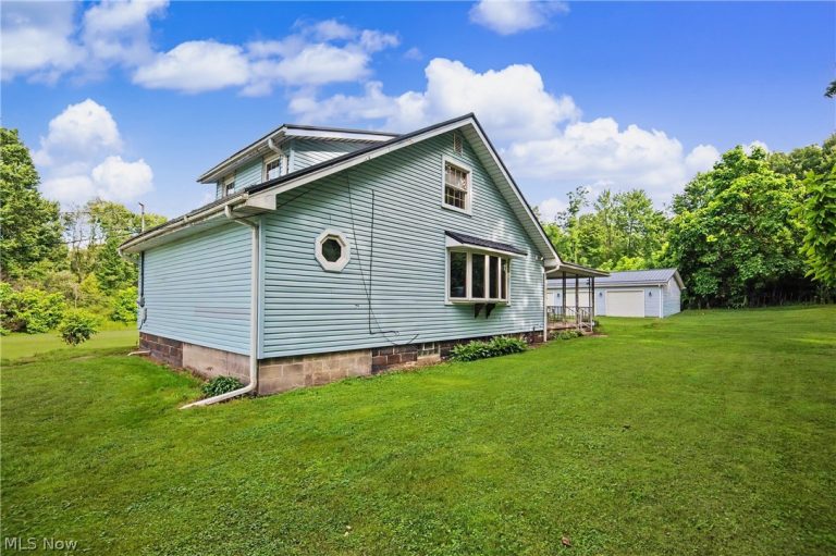 4647 Cooper Road, Lowellville, OH - Photo 2