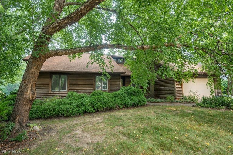 10110 Weathersfield Drive, Mentor, OH, 44060