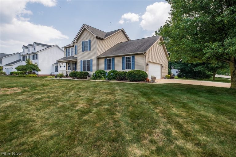 7540 Cheverton Circle, Massillon, OH - Photo 3