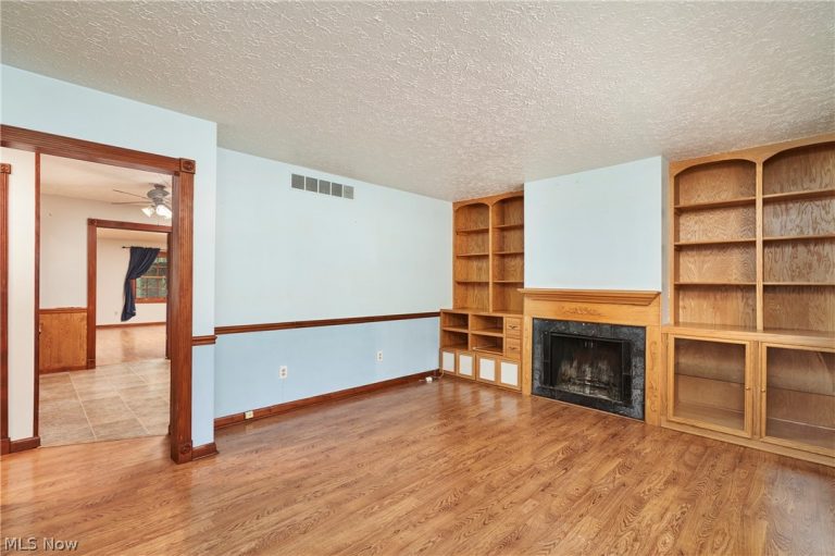 4055 Baird Road, Stow, OH - Photo 5