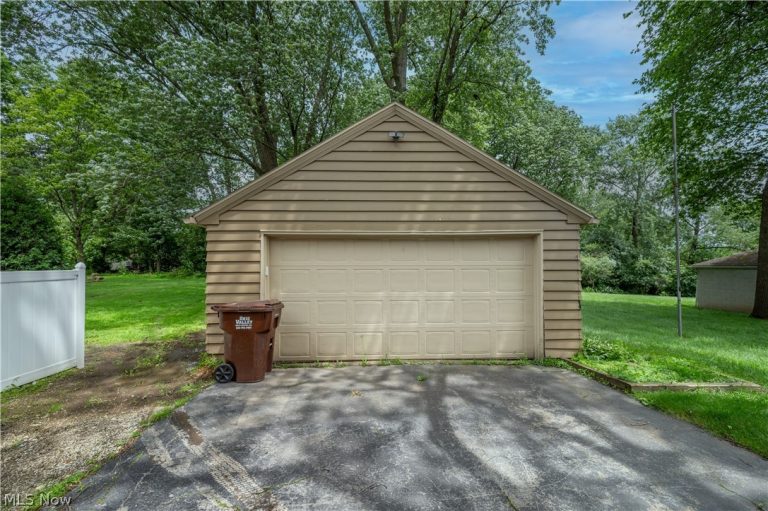 7217 Pennsylvania Avenue, Youngstown, OH - Photo 5