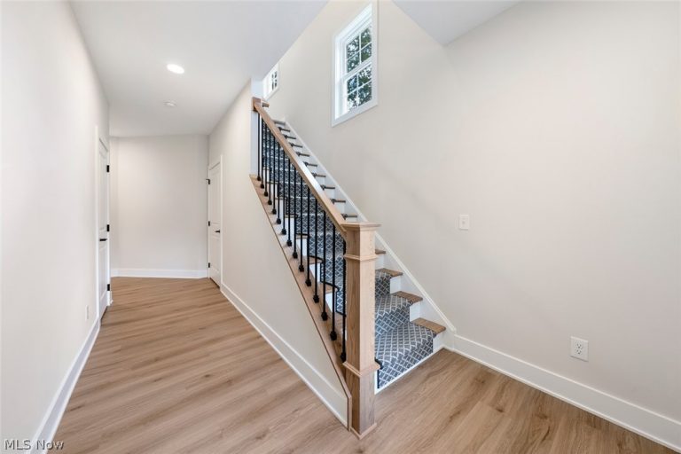 362 Oakmoor Avenue, Bay Village, OH - Photo 5