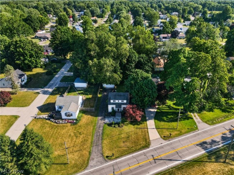 3912 Lake Road, Saybrook, OH - Photo 3