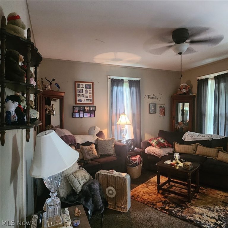 7201 Bloomfield Road, Cambridge, OH - Photo 8